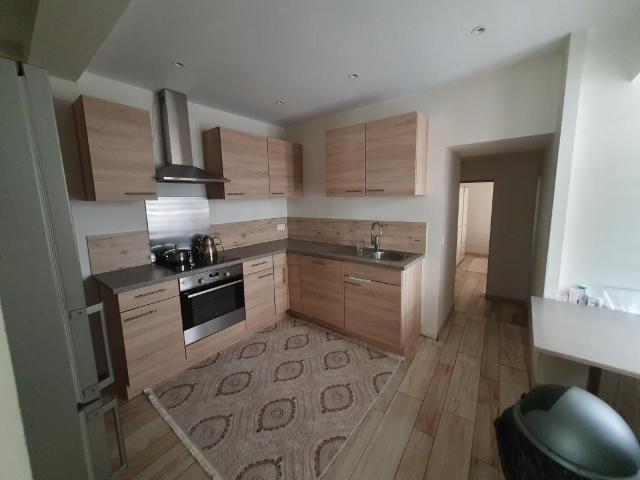 Maison 8 pièces 218 m²