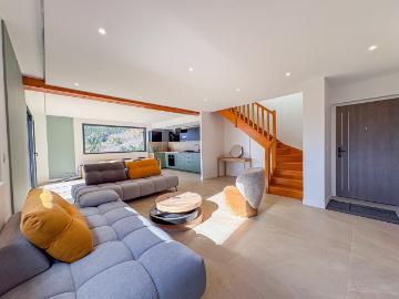 Maison 8 pièces 218 m²