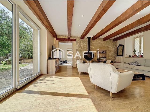 Maison 8 pièces 219 m²