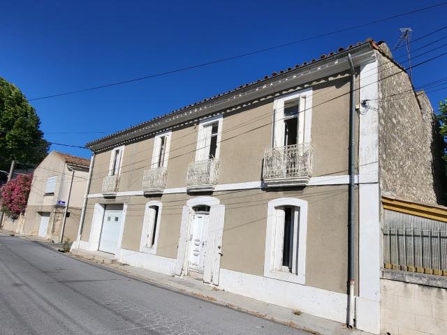 Maison 8 pièces 219 m²