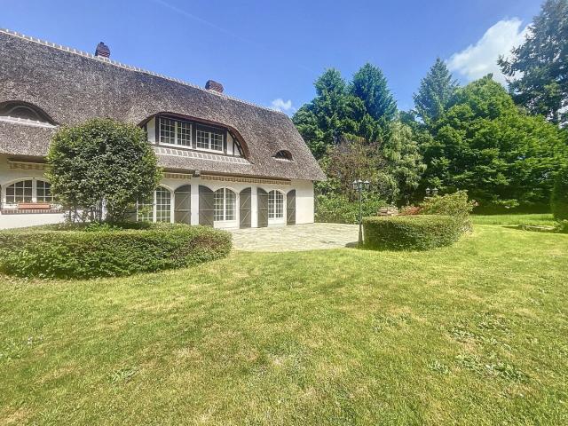Maison 8 pièces 210 m²