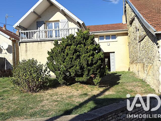 Maison 8 pièces 210 m²