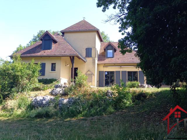 Maison 8 pièces 210 m²