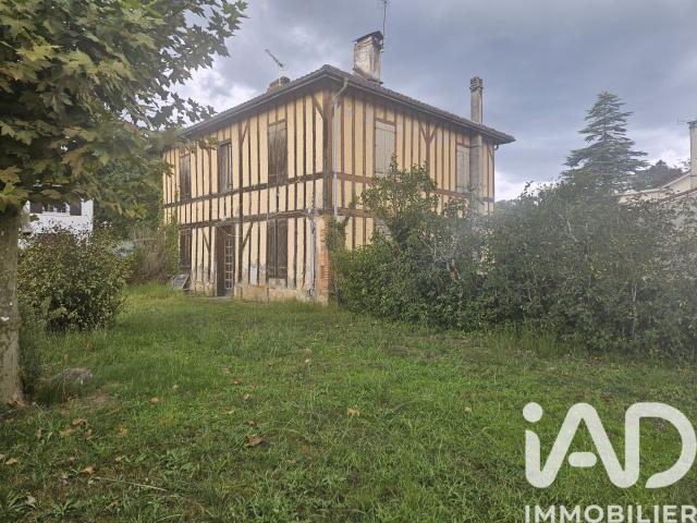 Maison 8 pièces 210 m²