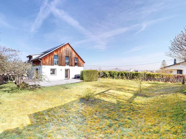 Maison 8 pièces 210 m²