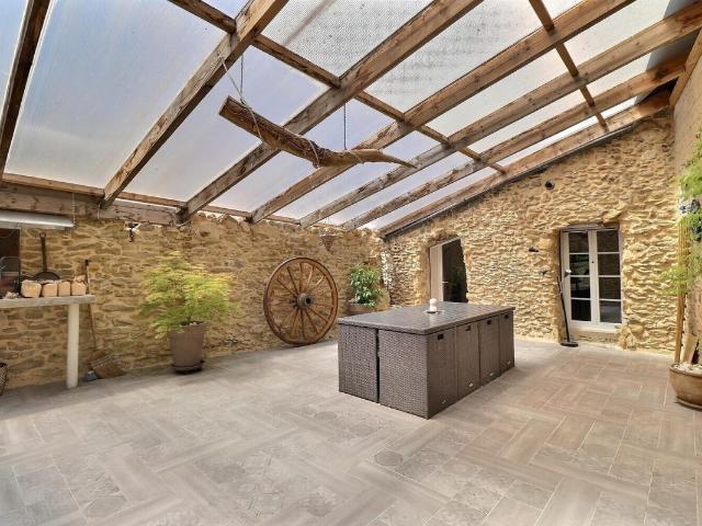 Maison 8 pièces 210 m²
