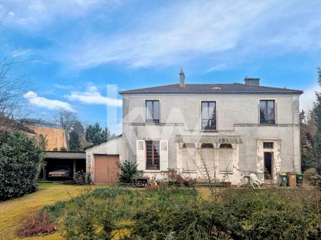 Maison 8 pièces 210 m²