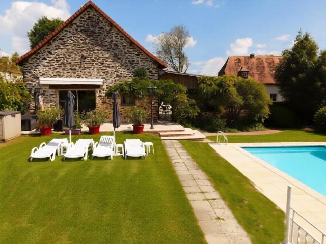 Maison 8 pièces 210 m²