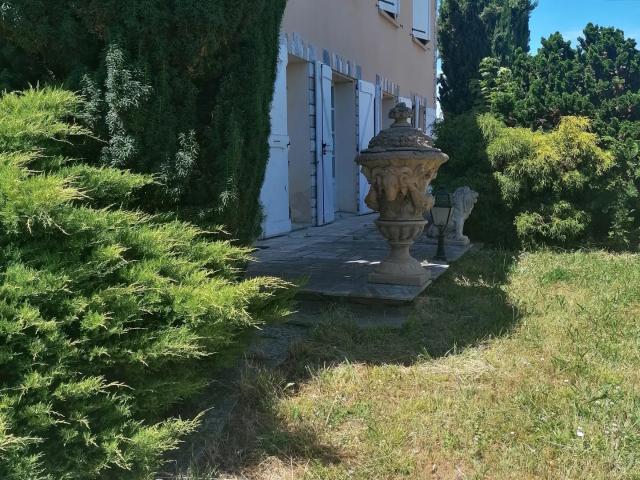 Maison 8 pièces 210 m²