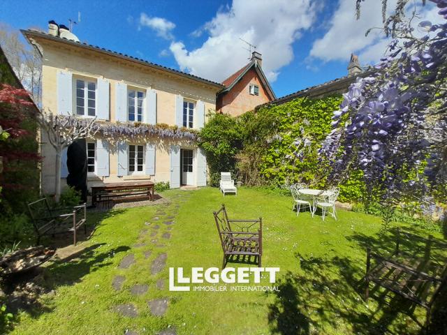 Maison 8 pièces 210 m²