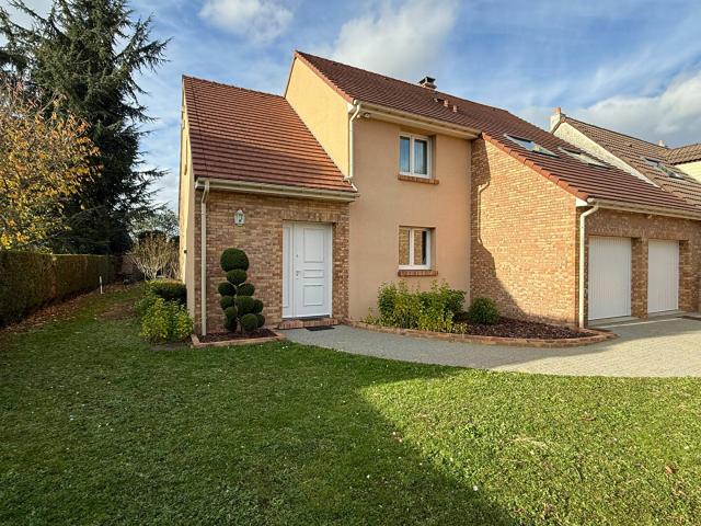 Maison 8 pièces 210 m²