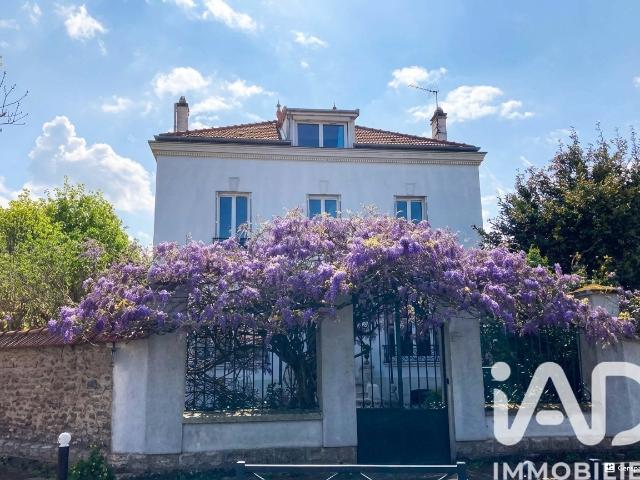 Maison 8 pièces 209 m²