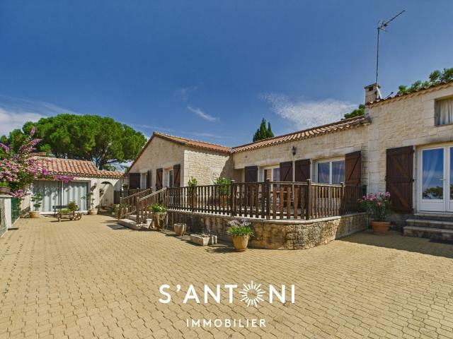 Maison 8 pièces 210 m²