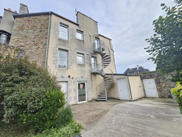 Maison 8 pièces 225 m²