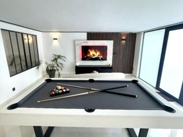 Maison 8 pièces 210 m²