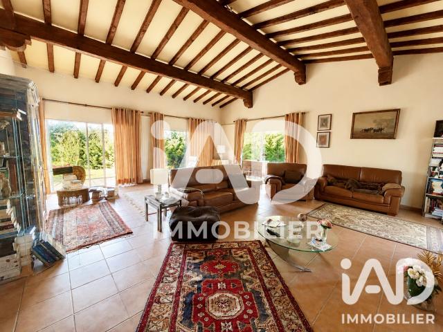 Maison 8 pièces 210 m²