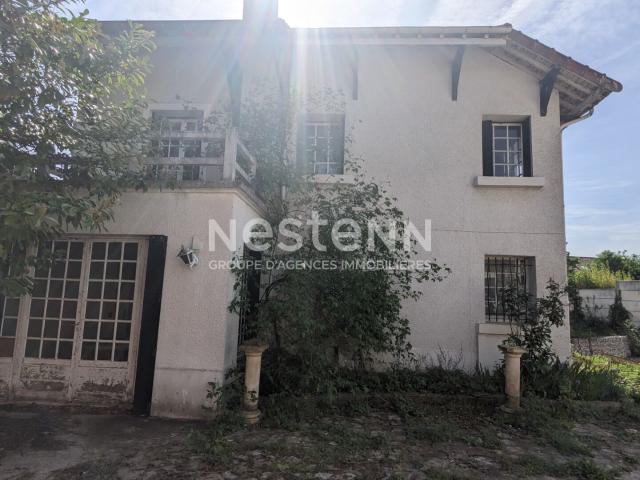 Maison 8 pièces 211 m²