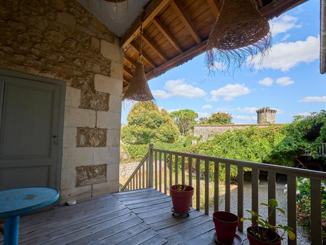 Maison 8 pièces 211 m²