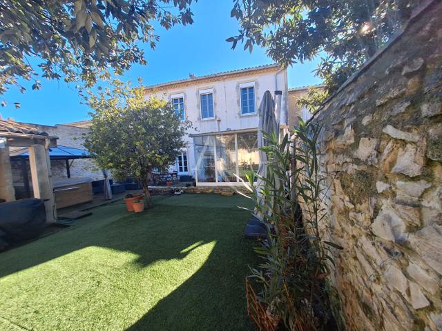 Maison 8 pièces 211 m²