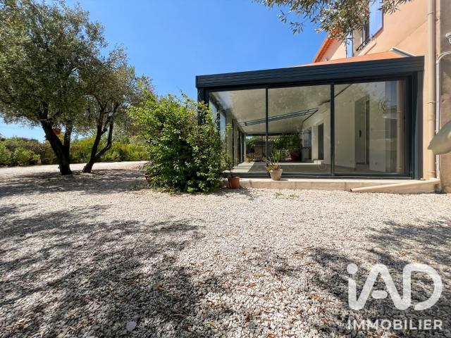 Maison 8 pièces 211 m²