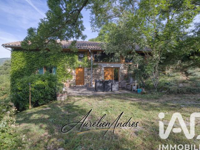 Maison 8 pièces 211 m²