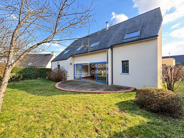 Maison 8 pièces 211 m²