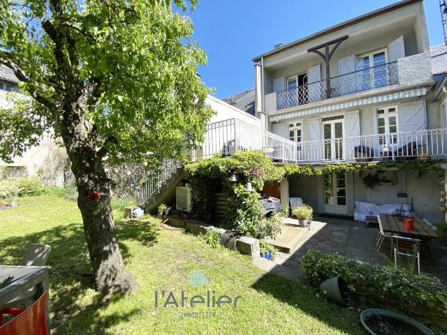 Maison 8 pièces 212 m²