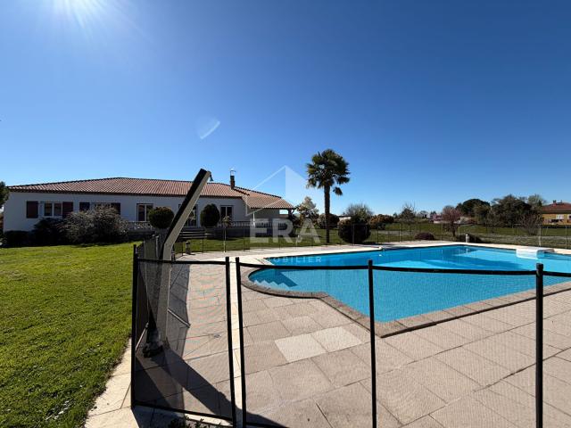Maison 8 pièces 212 m²