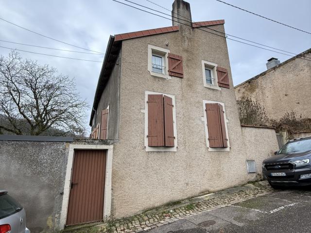 Maison 8 pièces 212 m²
