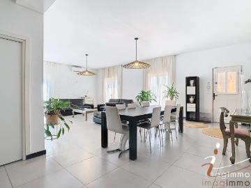 Maison 8 pièces 212 m²