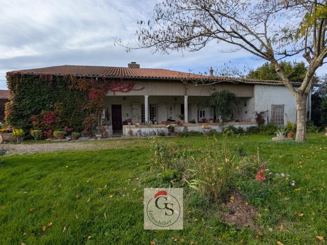 Maison 8 pièces 213 m²