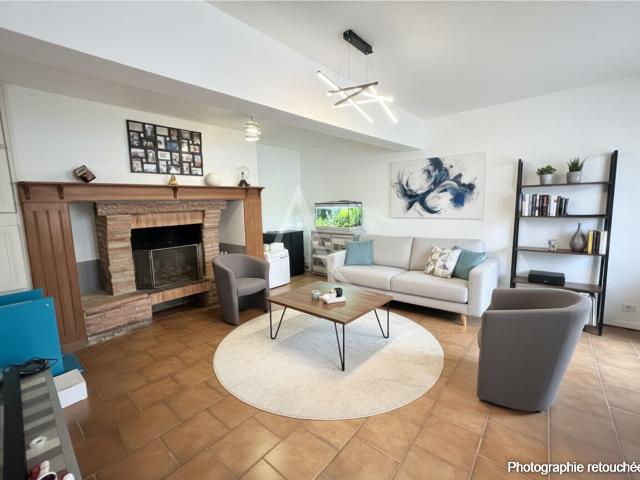 Maison 8 pièces 213 m²