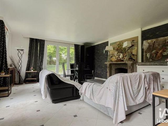 Maison 8 pièces 213 m²