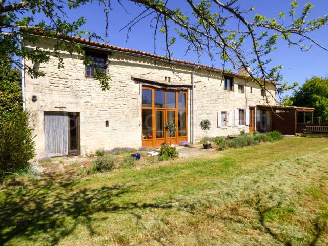 Maison 8 pièces 224 m²