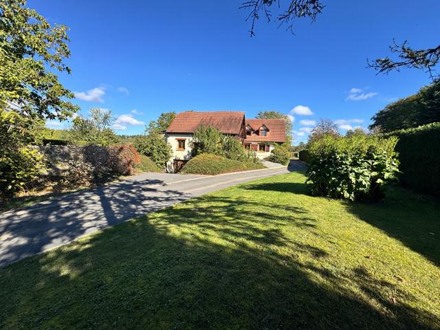 Maison 8 pièces 224 m²