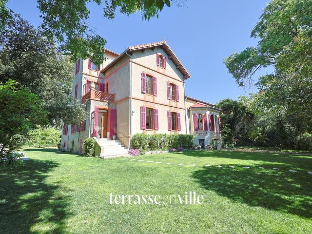 Maison 8 pièces 225 m²