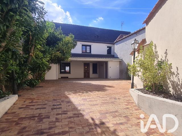 Maison 8 pièces 225 m²