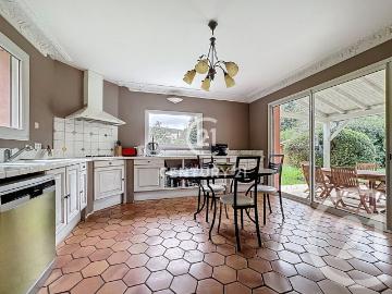 Maison 8 pièces 225 m²