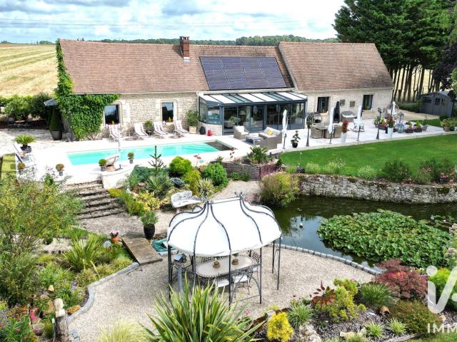 Maison 8 pièces 225 m²