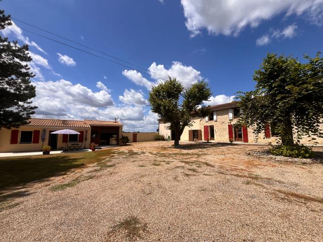 Maison 8 pièces 225 m²