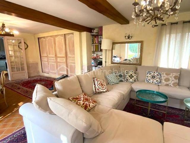 Maison 8 pièces 225 m²
