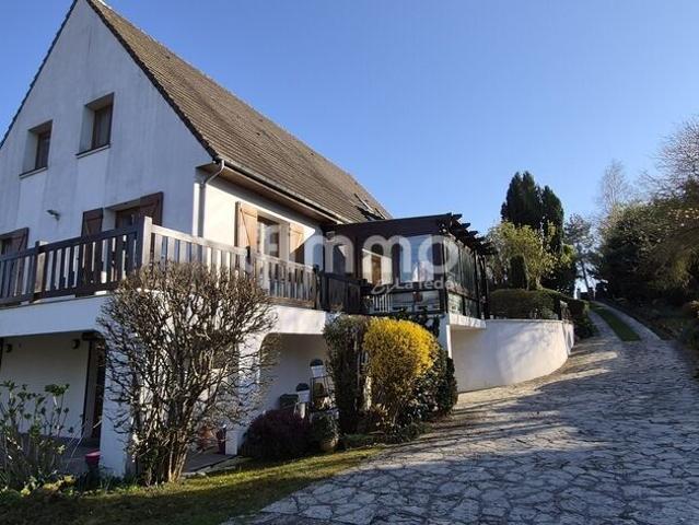 Maison 8 pièces 226 m²