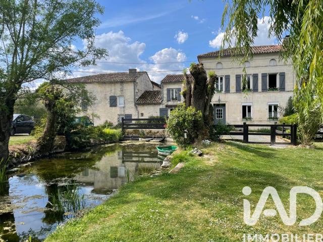 Maison 8 pièces 226 m²