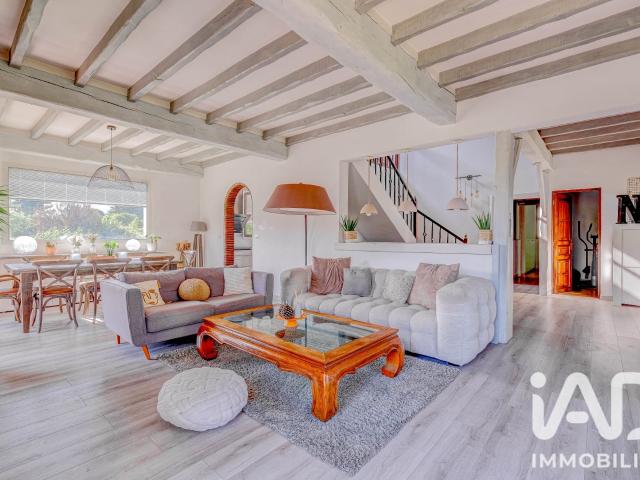 Maison 8 pièces 226 m²