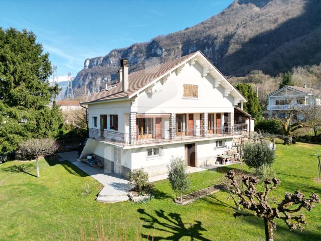 Maison 8 pièces 226 m²
