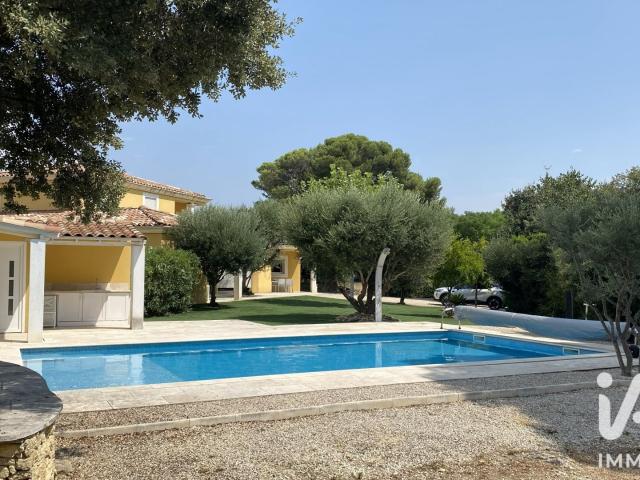 Maison 8 pièces 226 m²