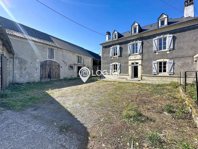 Maison 8 pièces 227 m²