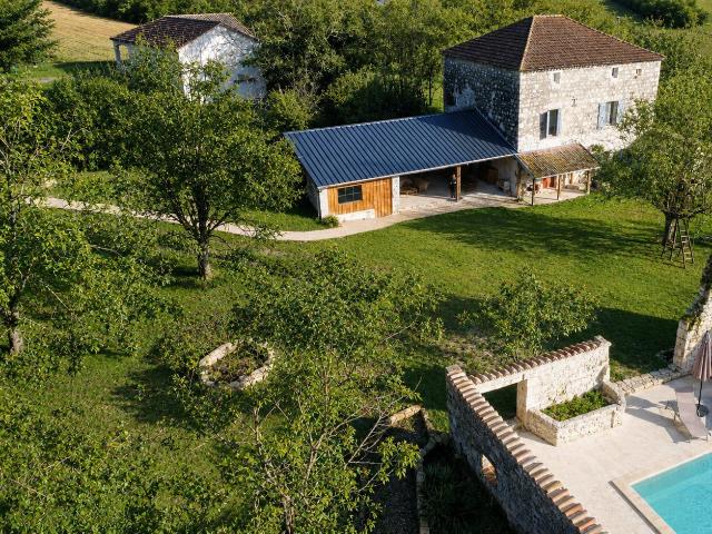 Maison 8 pièces 227 m²