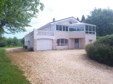 Maison 8 pièces 227 m²