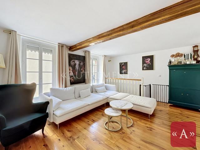 Maison 8 pièces 227 m²
